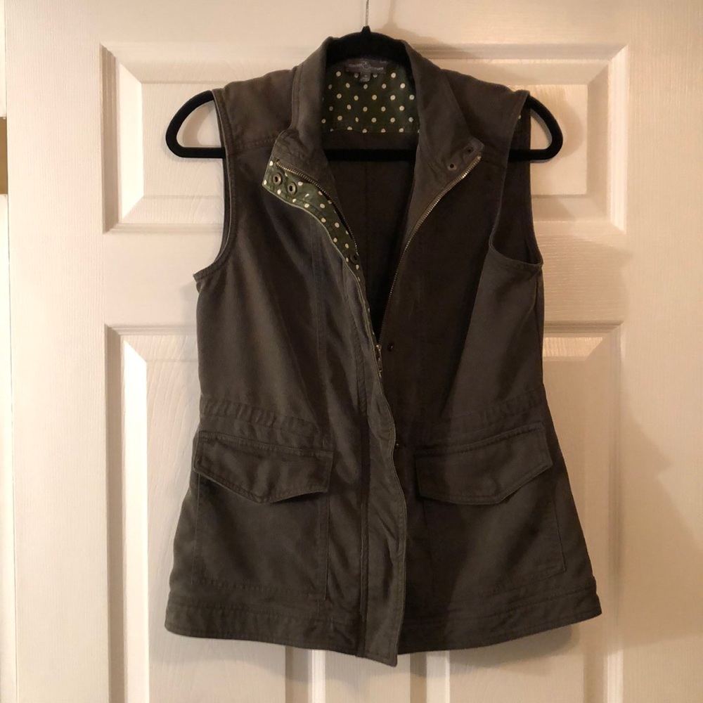 Market & Spruce corduroy fall vest